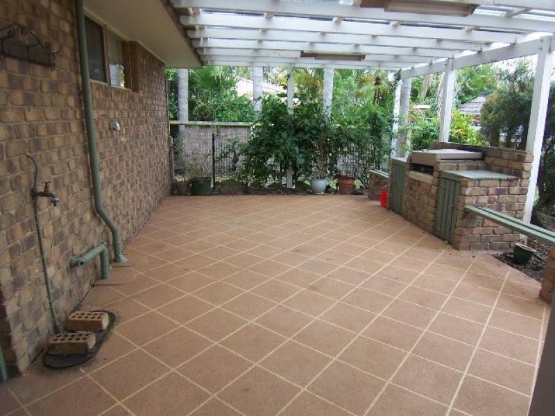 51 Farrell Drive, Walloon QLD 4306