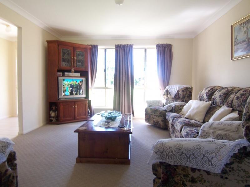 54 Glencoe Place, Thagoona QLD 4306