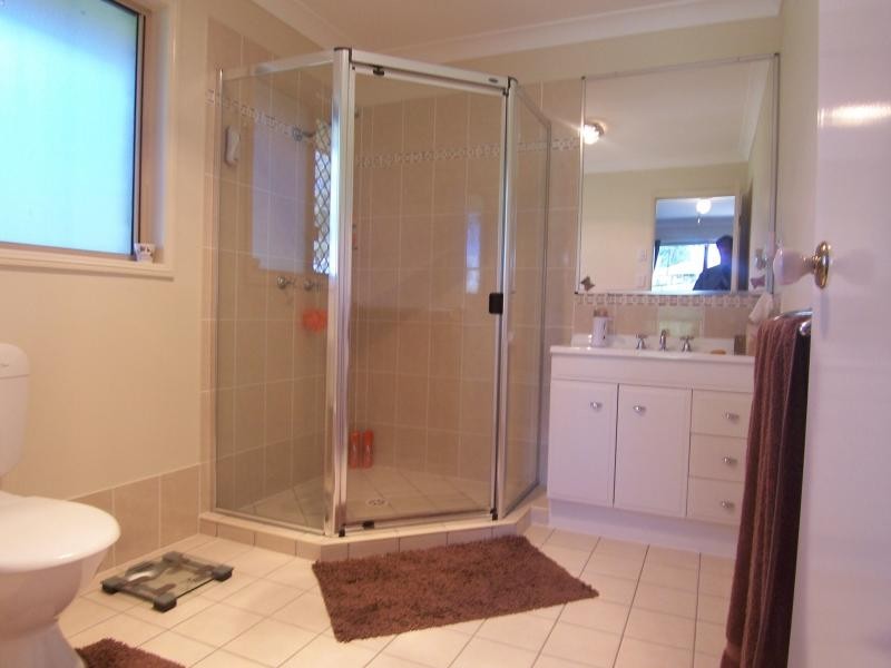 54 Glencoe Place, Thagoona QLD 4306