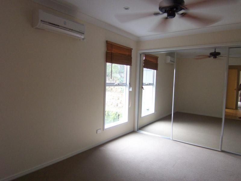 18 Dry Dock Crt, Springfield Lakes QLD 4300