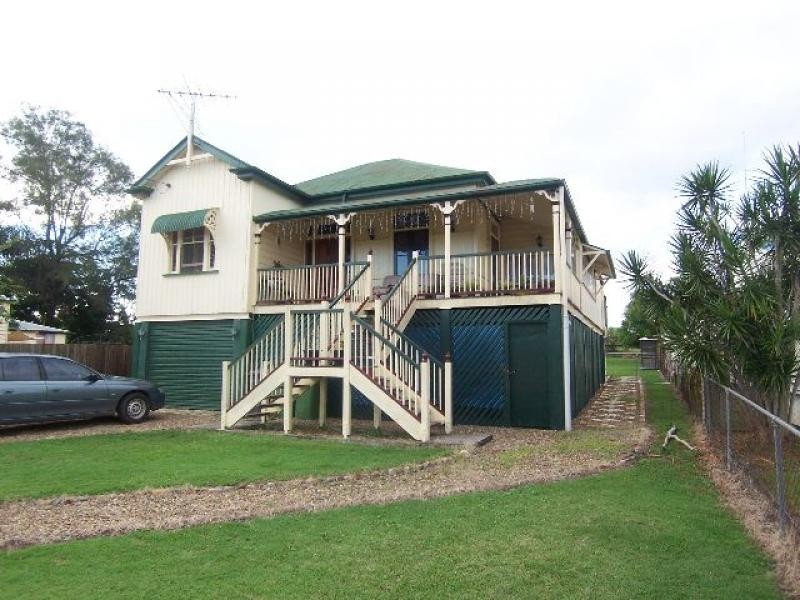 7 Queen Street, Walloon QLD 4306