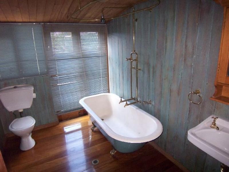 7 Queen Street, Walloon QLD 4306