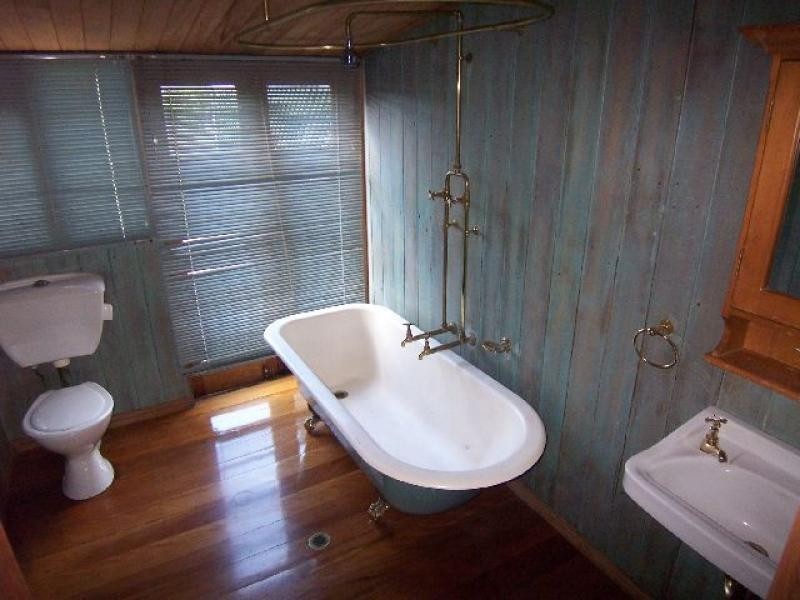 7 Queen Street, Walloon QLD 4306