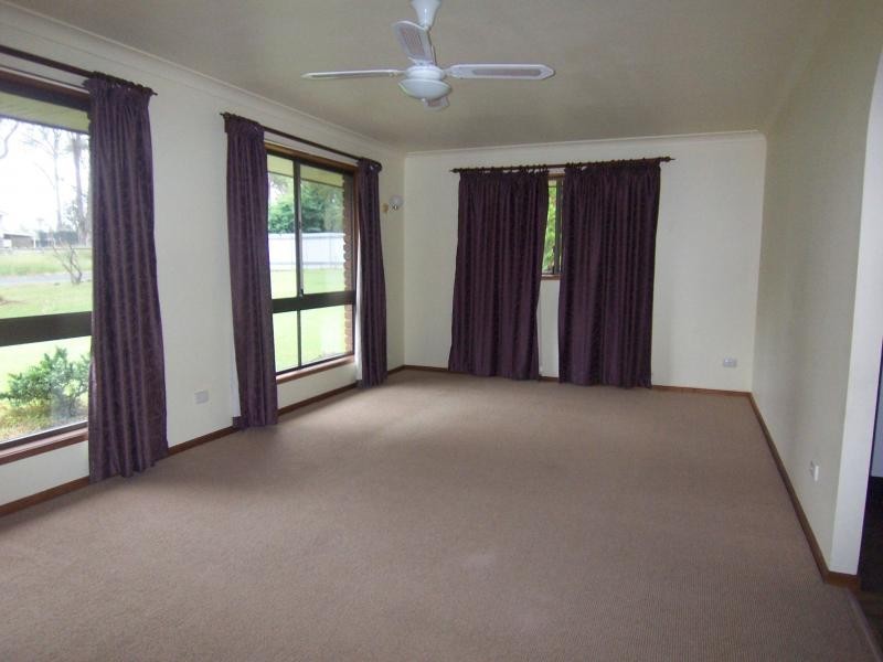 145 Adelong Avenue, Thagoona QLD 4306