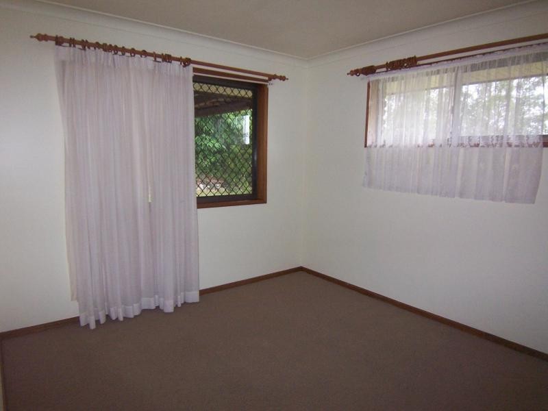 145 Adelong Avenue, Thagoona QLD 4306