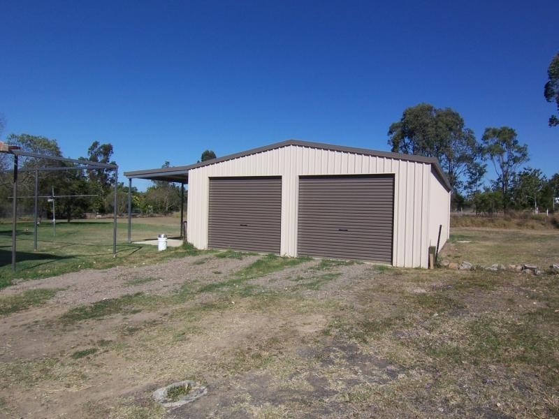 18 Honeysuckle Court, Walloon QLD 4306