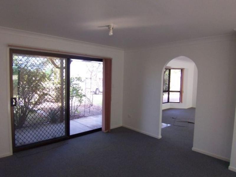 21 Farrell Drive, Walloon QLD 4306