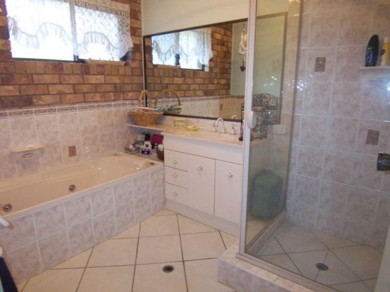 284 Grace Street, Karrabin QLD 4306