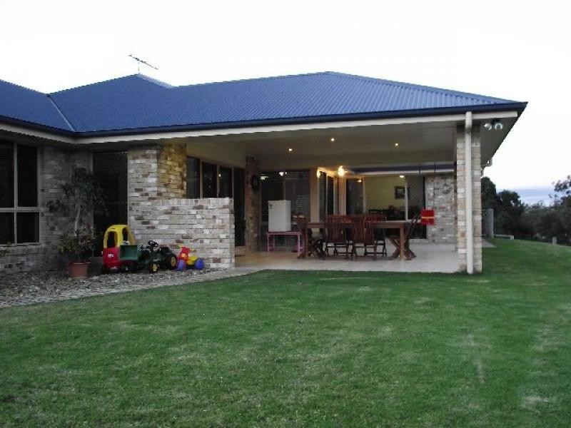 16 Loder Road, Thagoona QLD 4306