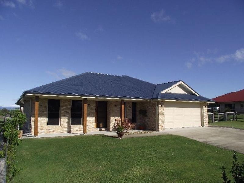 16 Loder Road, Thagoona QLD 4306