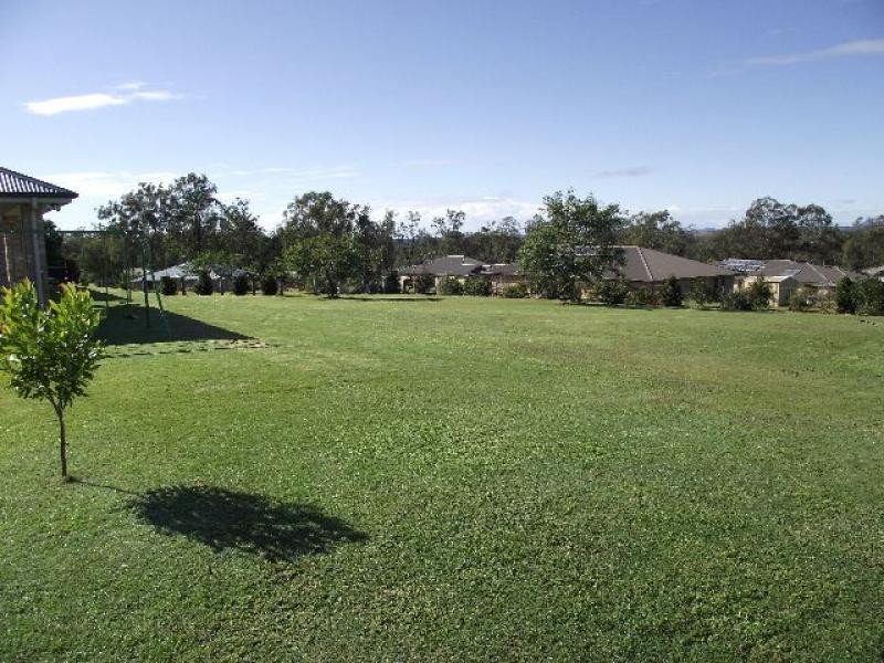 16 Loder Road, Thagoona QLD 4306