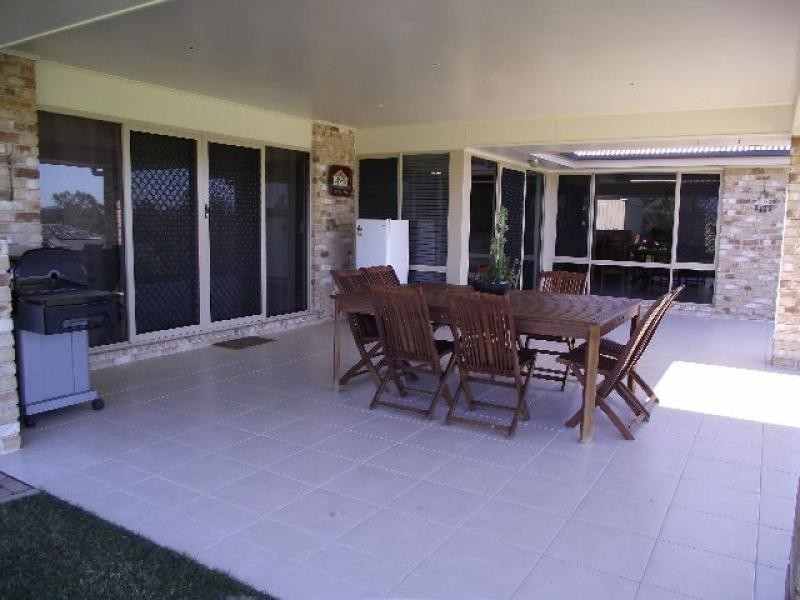 16 Loder Road, Thagoona QLD 4306