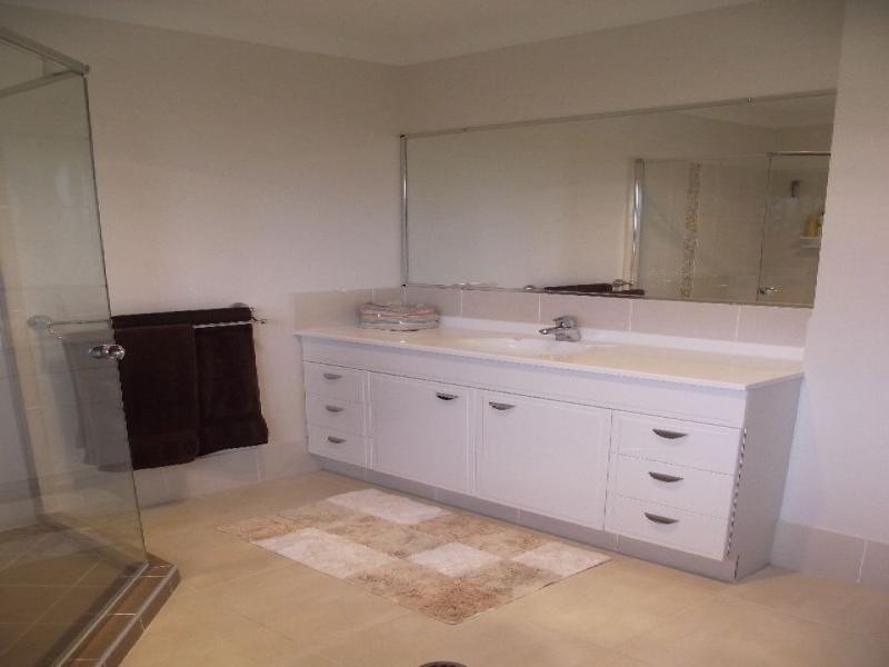 16 Loder Road, Thagoona QLD 4306