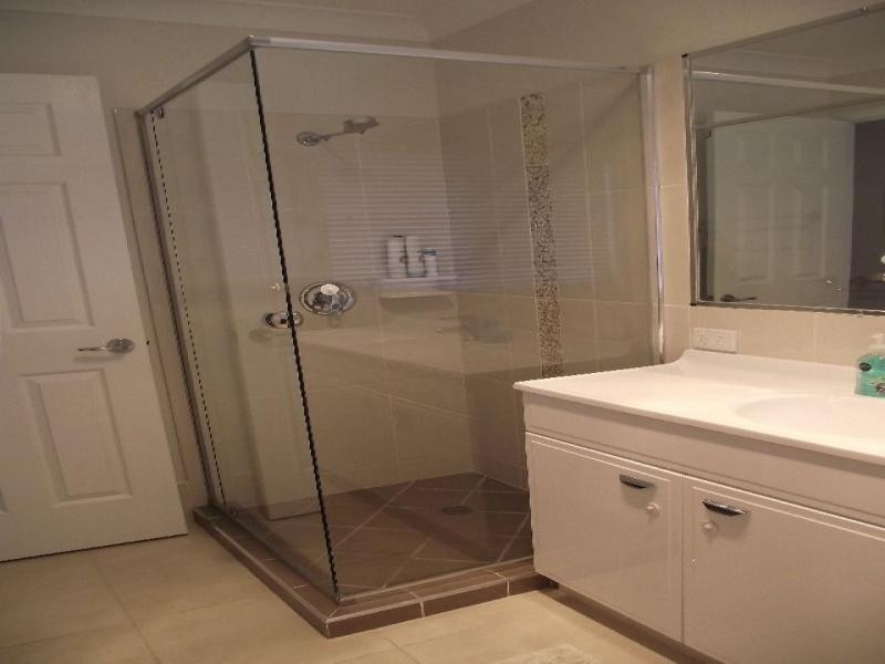 16 Loder Road, Thagoona QLD 4306