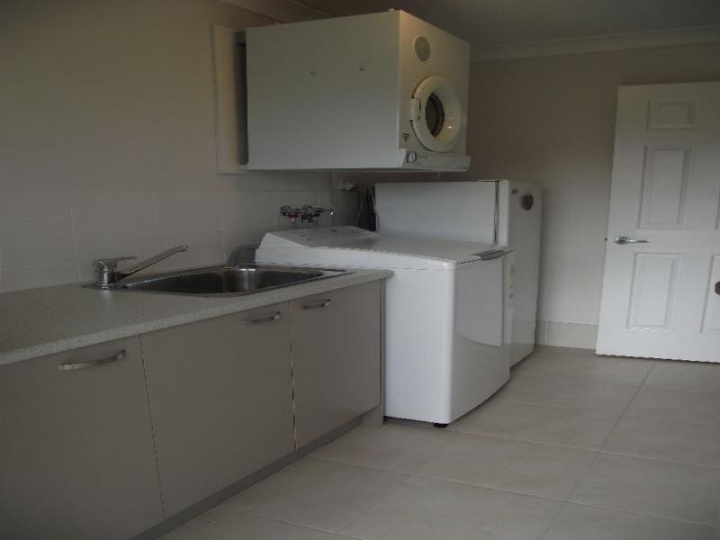 16 Loder Road, Thagoona QLD 4306