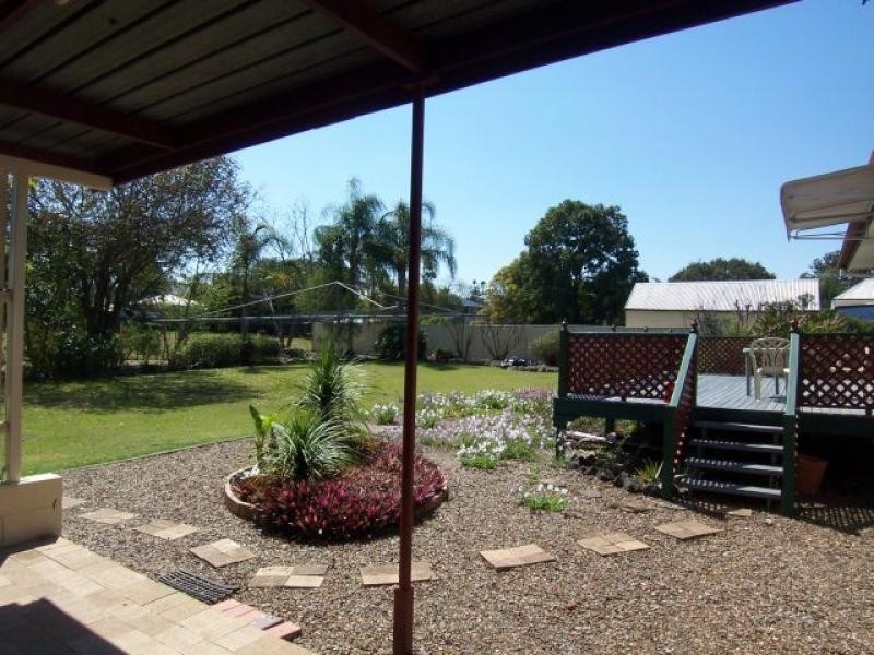 5 Edward St, Rosewood QLD 4340