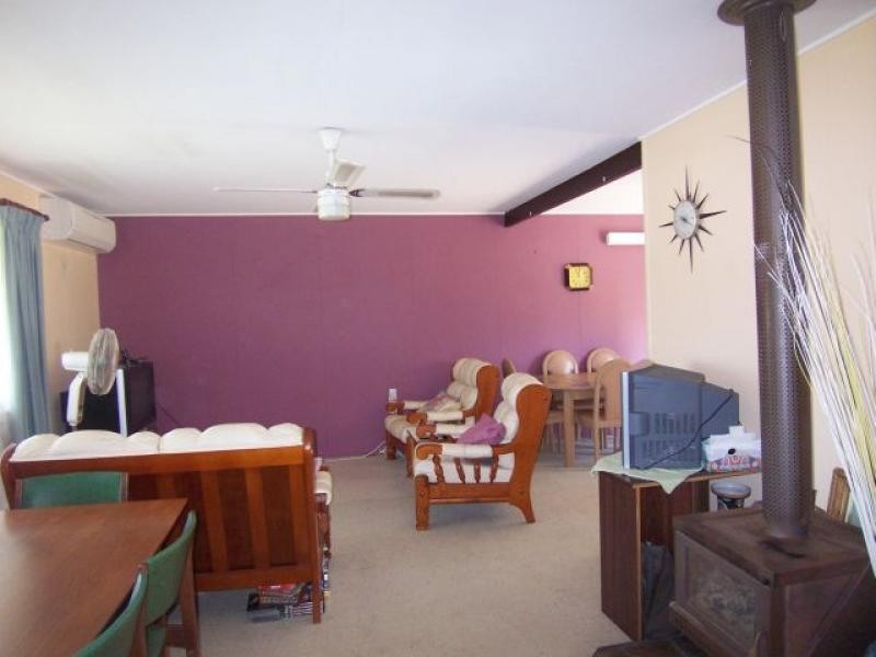 5 Edward St, Rosewood QLD 4340