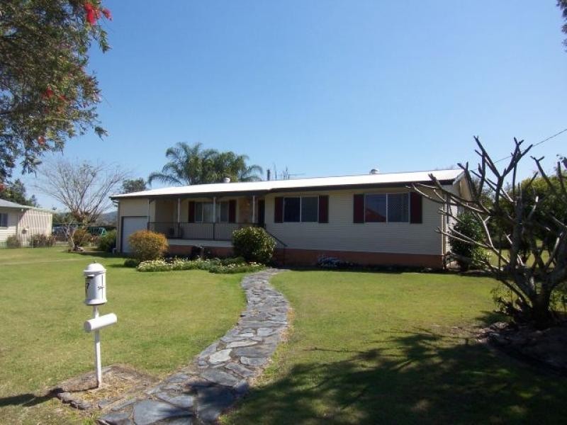 5 Edward St, Rosewood QLD 4340