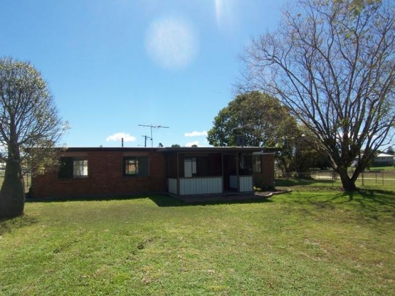 18 Roderick St, Marburg QLD 4346