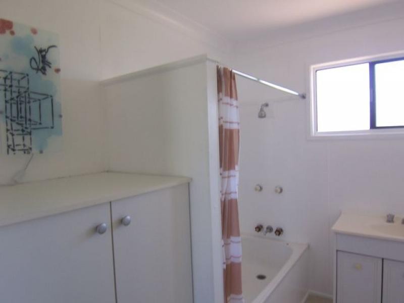 18 Roderick St, Marburg QLD 4346