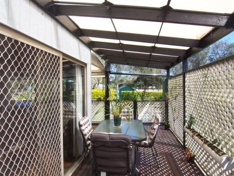 8 Macadamia Ct, Walloon QLD 4306