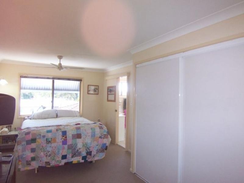 8 Macadamia Ct, Walloon QLD 4306