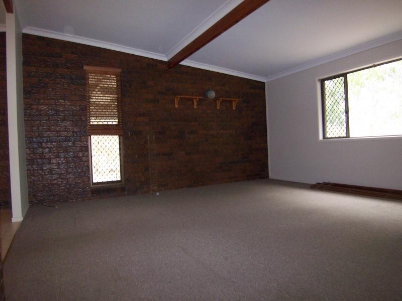 30 Cummins Road, Thagoona QLD 4306