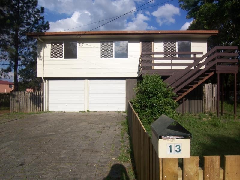 13 Meyers St, Churchill QLD 4305