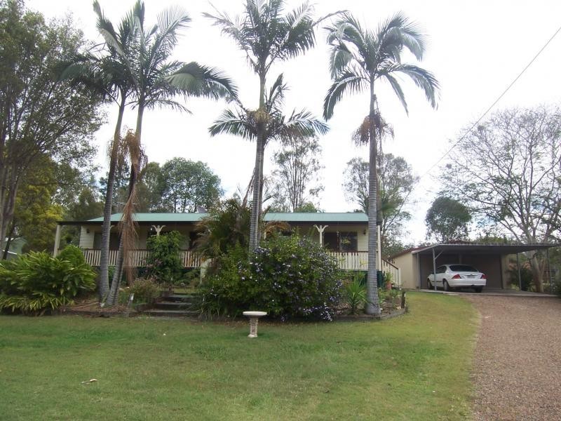 10 Brushbox Place, Walloon QLD 4306