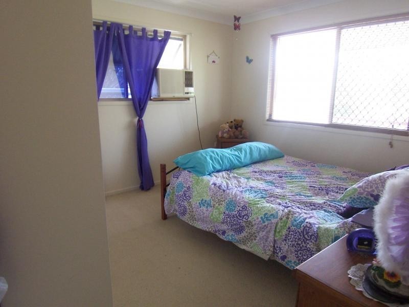 10 Brushbox Place, Walloon QLD 4306