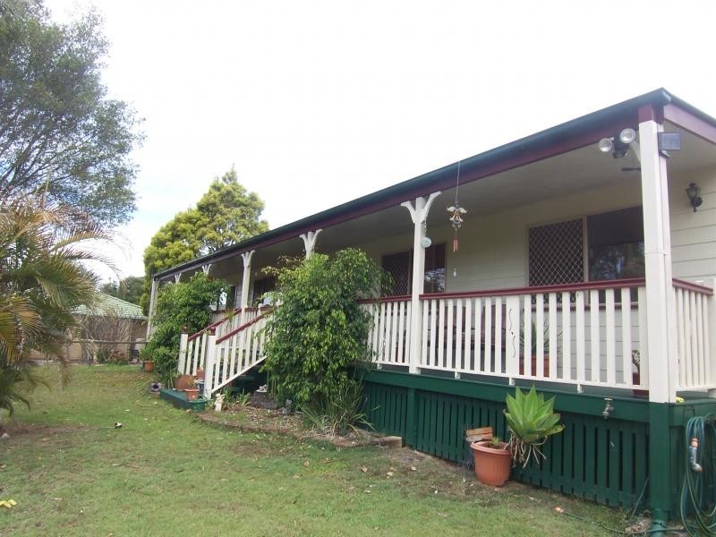 10 Brushbox Place, Walloon QLD 4306