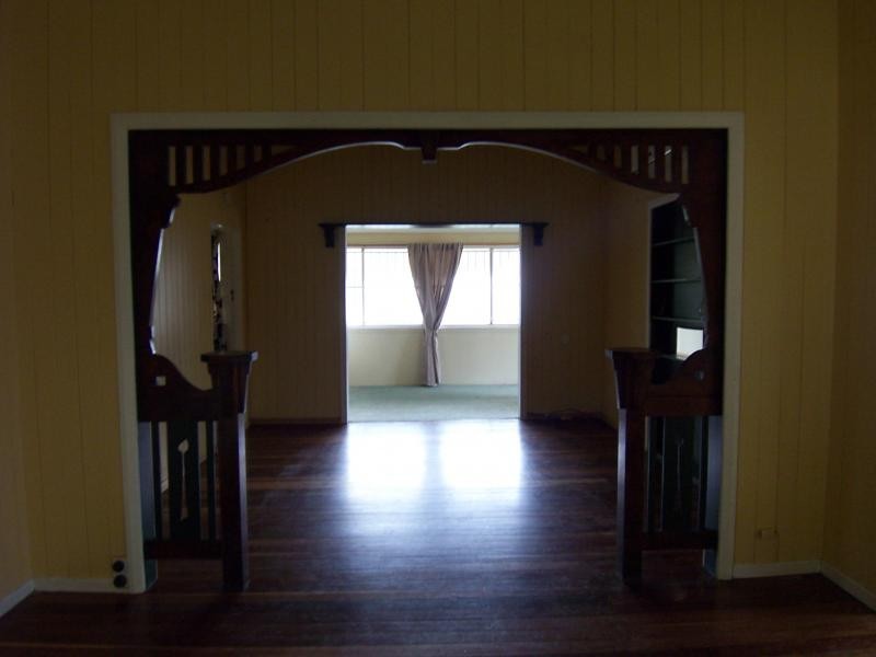 121 Queen St, Marburg QLD 4346