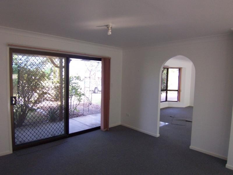 21 Farrell Dr, Walloon QLD 4306