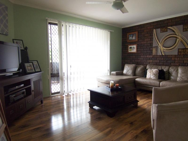 22 Farrell Dr, Walloon QLD 4306