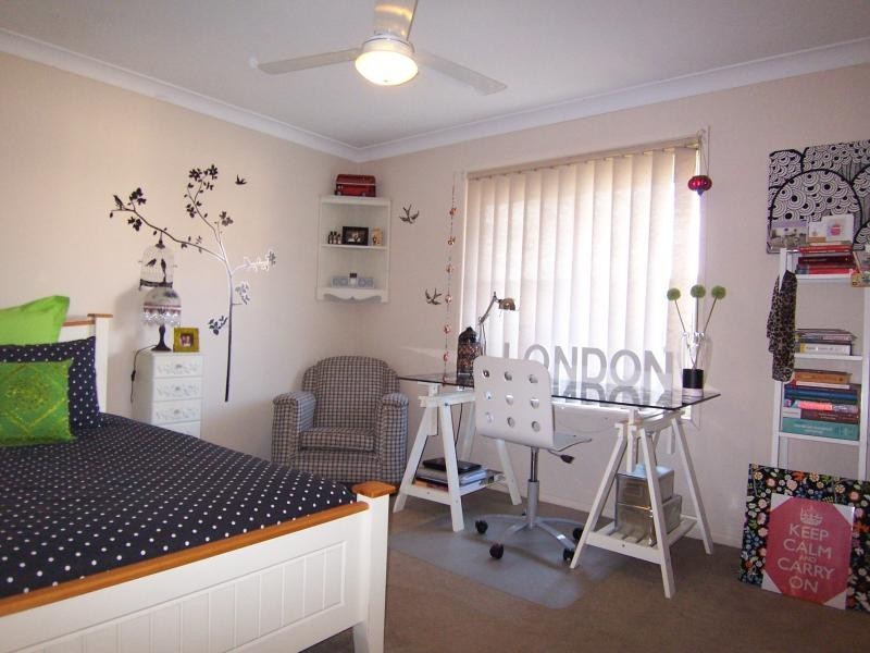 16 Bernadette Cr, Rosewood QLD 4340