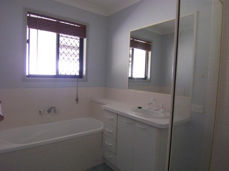 32 Clarefield Ct, Thagoona QLD 4306