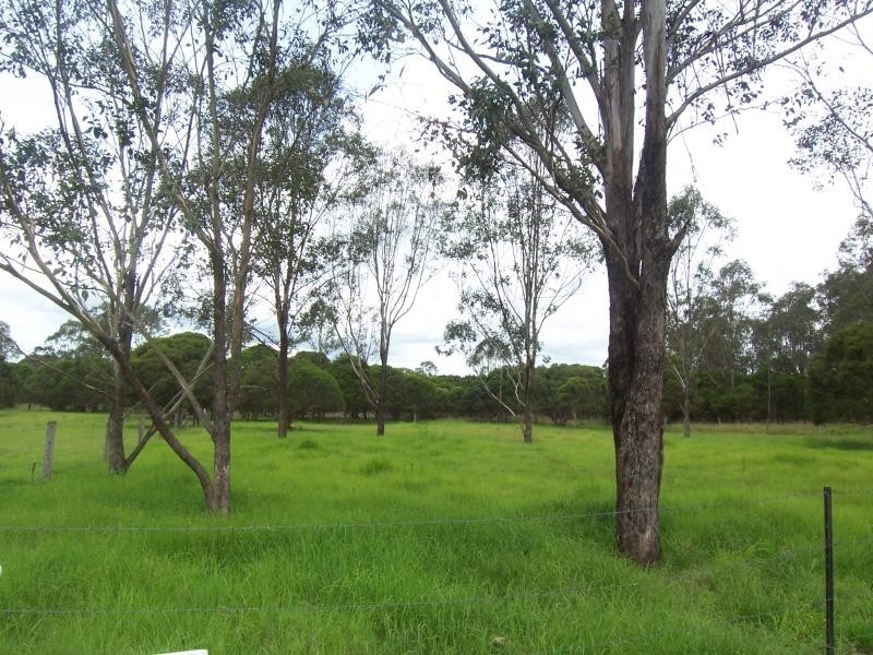25 Hewlett Rd, Lower Mount Walker QLD 4340