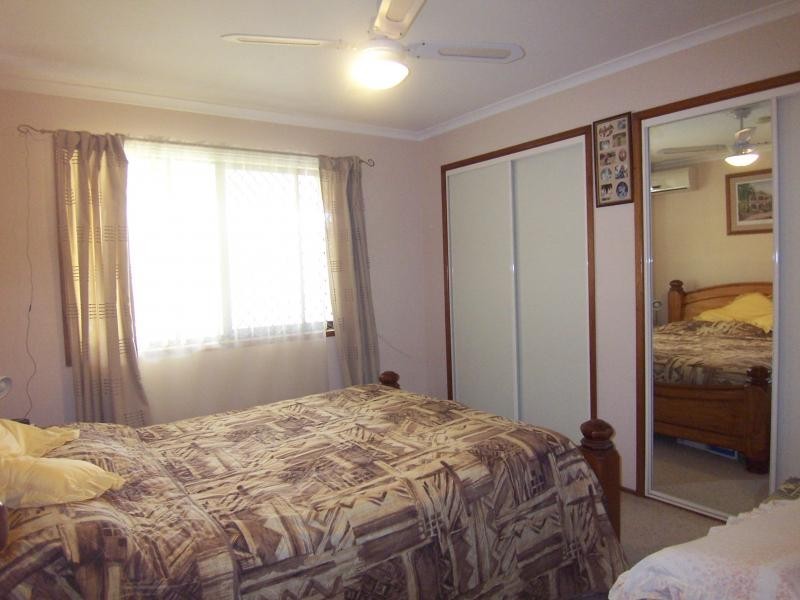 9 Kingsley St, Walloon QLD 4306