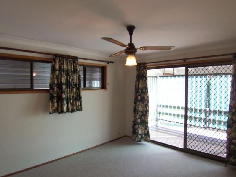 71 Adelong Ave, Thagoona QLD 4306