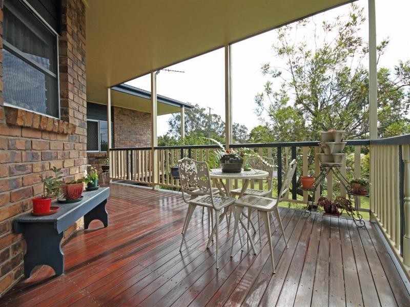 1 Honeysuckle Court, Walloon QLD 4306
