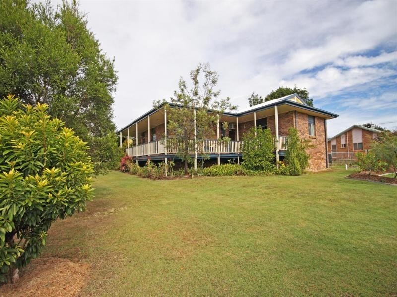 1 Honeysuckle Court, Walloon QLD 4306