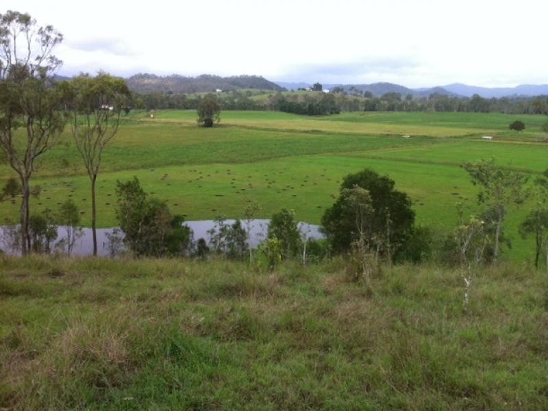 88 Hills Road, Pine Mountain QLD 4306