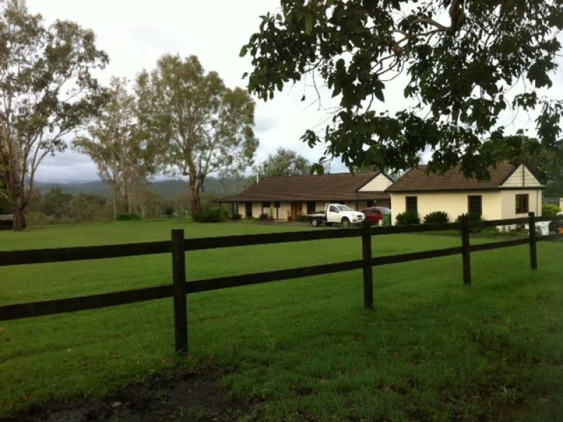 88 Hills Road, Pine Mountain QLD 4306