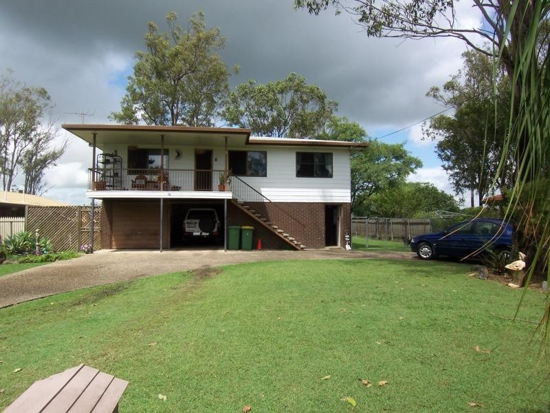 12 Calvin St, Walloon QLD 4306