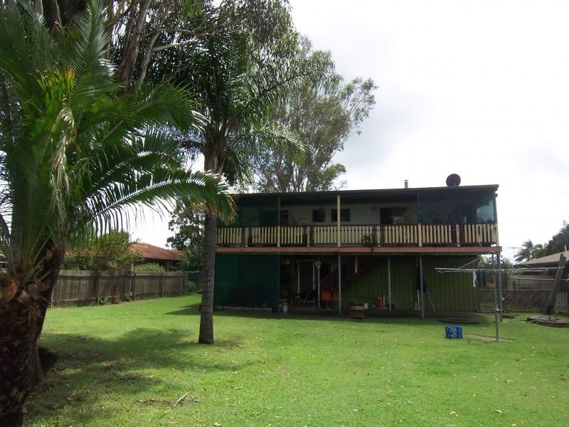 12 Calvin St, Walloon QLD 4306
