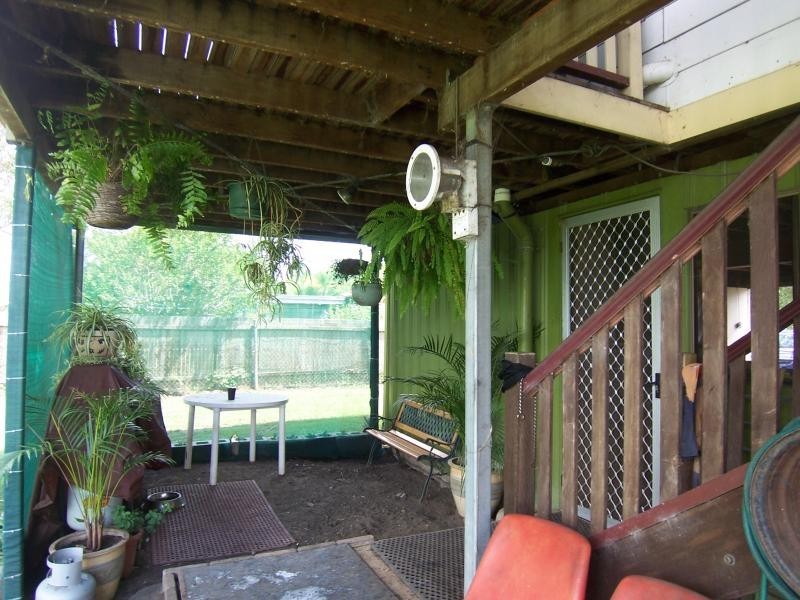 12 Calvin St, Walloon QLD 4306