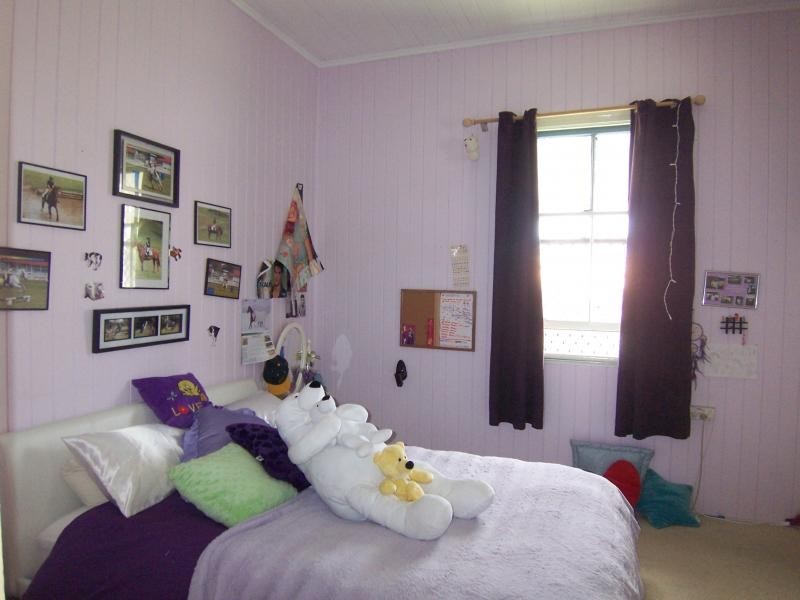 79 Cemetery Rd, Raceview QLD 4305