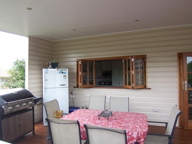 79 Cemetery Rd, Raceview QLD 4305