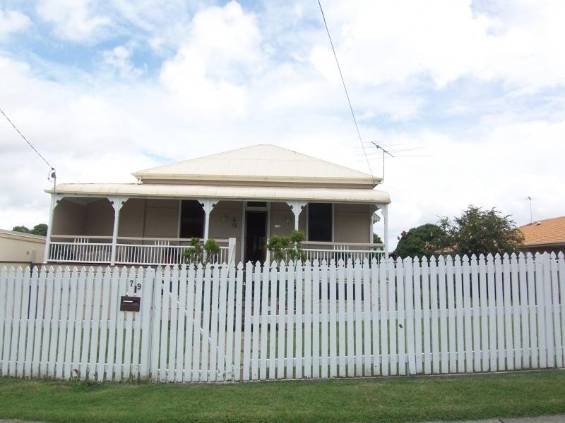 79 Cemetery Rd, Raceview QLD 4305