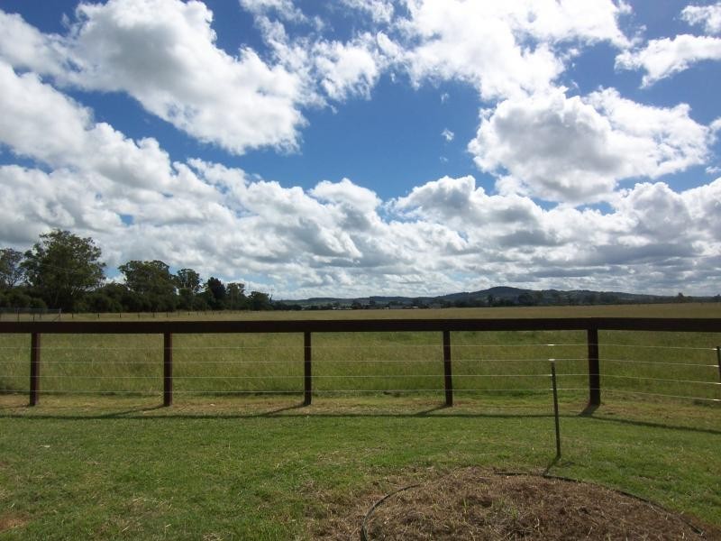 125 Strongs Road, Lanefield QLD 4340